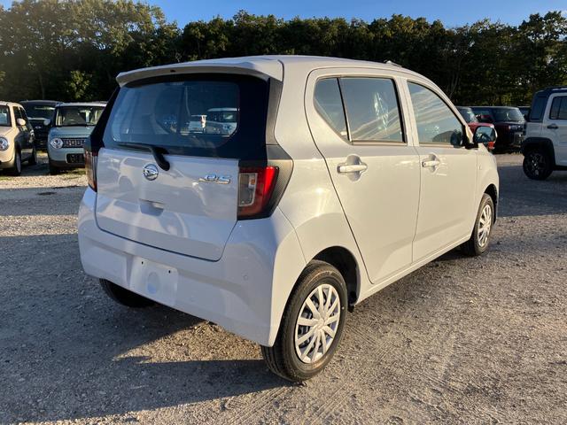 ミライース L SAIII 届出済未使用車 衝突被害軽減ブレーキ キーレスエントリー マニュアルエアコン オートライト オートハイビーム パワーステアリング パワーウィンドウ クリアランスソナー アイドリングストップ 横滑り防止(10枚目)