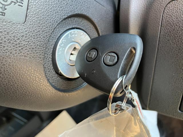 ミライース L SAIII 届出済未使用車 衝突被害軽減ブレーキ キーレスエントリー マニュアルエアコン オートライト オートハイビーム パワーステアリング パワーウィンドウ クリアランスソナー アイドリングストップ 横滑り防止(22枚目)