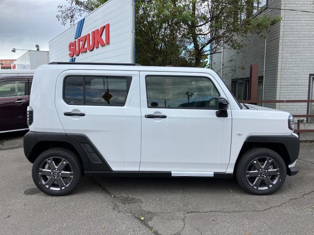 タフト Ｇ　ダーククロムベンチャー　届出済み未使用車　衝突被害軽減ブレーキ　スマートキー　ＬＥＤヘッドライト　ＬＥＤフォグランプ　アダプティブクルーズコントロール　オートライト　オートハイビーム　電子パーキングブレーキ　純正バックカメラ（11枚目）