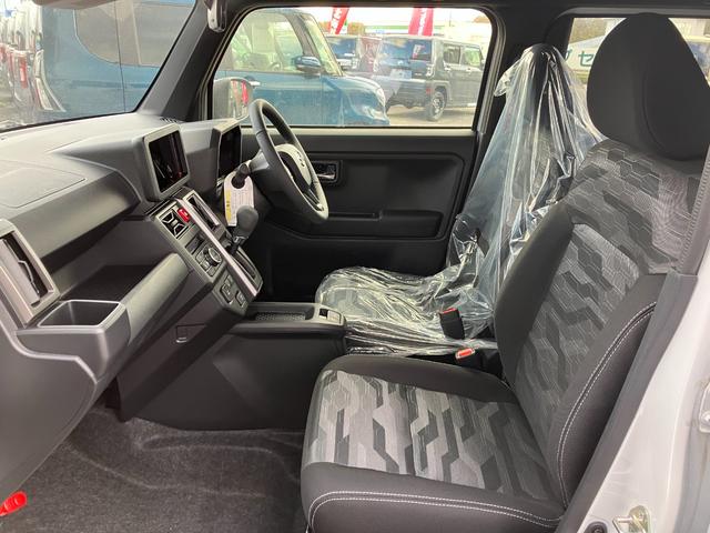 タフト Ｇ　ダーククロムベンチャー　届出済み未使用車　衝突被害軽減ブレーキ　スマートキー　ＬＥＤヘッドライト　ＬＥＤフォグランプ　アダプティブクルーズコントロール　オートライト　オートハイビーム　電子パーキングブレーキ　純正バックカメラ（14枚目）