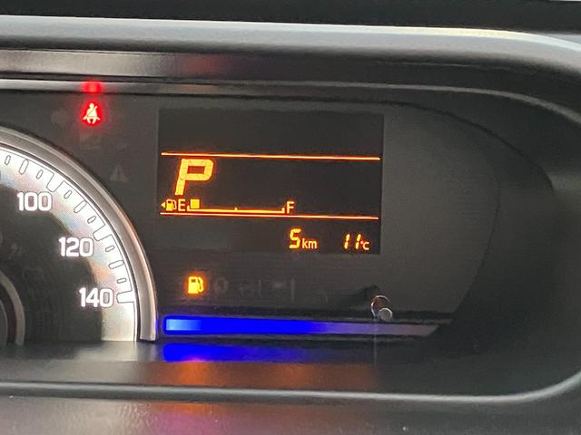 ワゴンR FX 届出済み未使用車 デュアルカメラブレーキサポート スマートキー プッシュスタート フルタイム4WD オートハイビーム オートエアコン シートヒーター 電動格納ミラー クリアランスソナー 横滑り防止(31枚目)