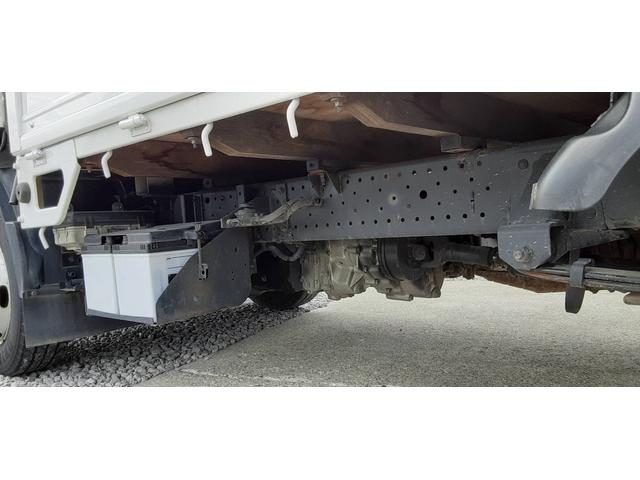 １．５ｔ積み　４ＷＤ　平ボディ　４ＷＤ　トラック　ＭＴ　エアコン　パワーウィンドウ　運転席エアバッグ　記録簿(25枚目)