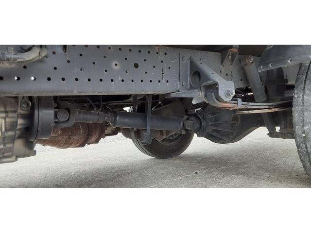 １．５ｔ積み　４ＷＤ　平ボディ　４ＷＤ　トラック　ＭＴ　エアコン　パワーウィンドウ　運転席エアバッグ　記録簿(26枚目)