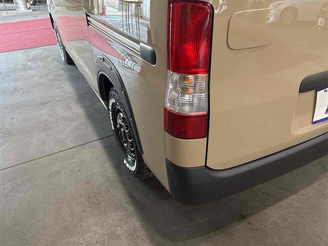 タウンエースバン ＧＬ　４ＷＤ　両側スライドドア　ＣＶＴ　ＣＤ　エアコン　パワーウィンドウ　運転席エアバッグ　センターデフロック（7枚目）
