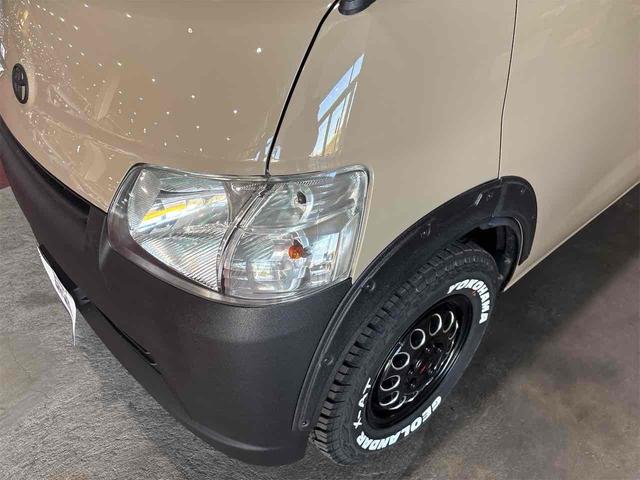 タウンエースバン ＧＬ　４ＷＤ　両側スライドドア　ＣＶＴ　ＣＤ　エアコン　パワーウィンドウ　運転席エアバッグ　センターデフロック（11枚目）