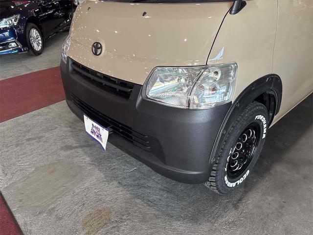 タウンエースバン ＧＬ　４ＷＤ　両側スライドドア　ＣＶＴ　ＣＤ　エアコン　パワーウィンドウ　運転席エアバッグ　センターデフロック（13枚目）