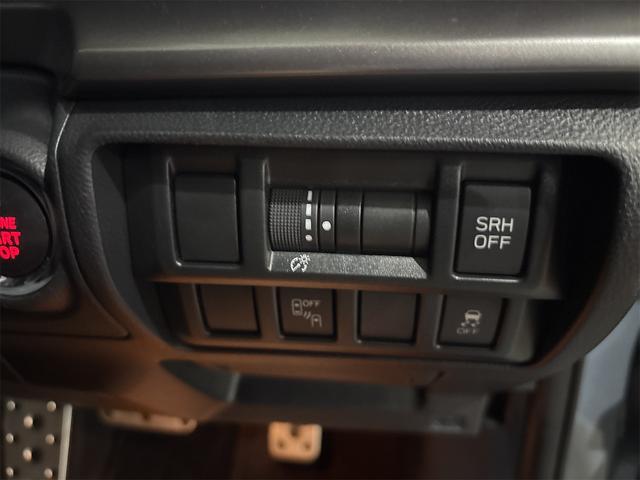 ＸＶ アドバンス　４ＷＤ　クリアランスソナー　オートクルーズコントロール　レーンアシスト　パワーシート　衝突被害軽減システム　ＴＶ　オートライト　ＬＥＤヘッドランプ　アルミホイール　スマートキー　電動格納ミラー　ＣＶＴ（10枚目）