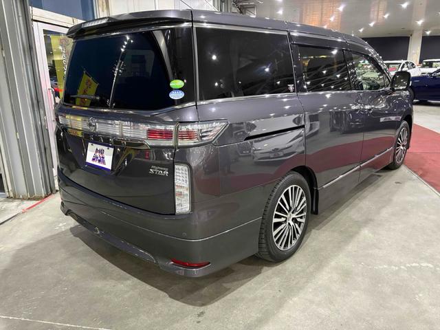 エルグランド ２５０ハイウェイスターＳ　４ＷＤ　ＥＴＣ　全周囲カメラ　ＴＶ　オートクルーズコントロール　両側電動スライドドア　ＬＥＤヘッドランプ　スマートキー　後席モニター　３列シート　ＣＶＴ　アルミホイール　盗難防止システム（16枚目）