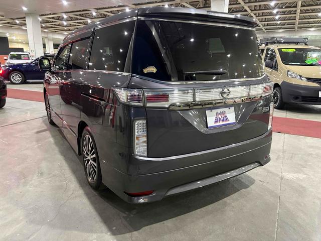 エルグランド ２５０ハイウェイスターＳ　４ＷＤ　ＥＴＣ　全周囲カメラ　ＴＶ　オートクルーズコントロール　両側電動スライドドア　ＬＥＤヘッドランプ　スマートキー　後席モニター　３列シート　ＣＶＴ　アルミホイール　盗難防止システム（18枚目）