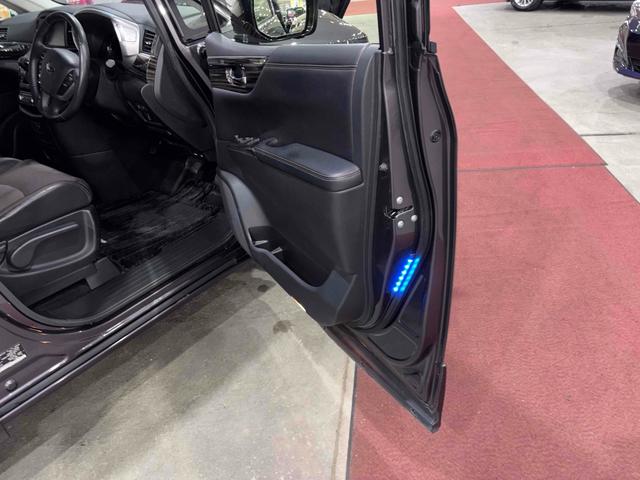 エルグランド ２５０ハイウェイスターＳ　４ＷＤ　ＥＴＣ　全周囲カメラ　ＴＶ　オートクルーズコントロール　両側電動スライドドア　ＬＥＤヘッドランプ　スマートキー　後席モニター　３列シート　ＣＶＴ　アルミホイール　盗難防止システム（24枚目）