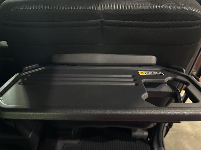 タント ファンクロスターボ　４ＷＤ　ドライブレコーダー　ＥＴＣ　全周囲カメラ　両側電動スライドドア　ＴＶ　クリアランスソナー　衝突被害軽減システム　オートライト　ＬＥＤヘッドランプ　ヘッドライトウォッシャー　スマートキー（27枚目）