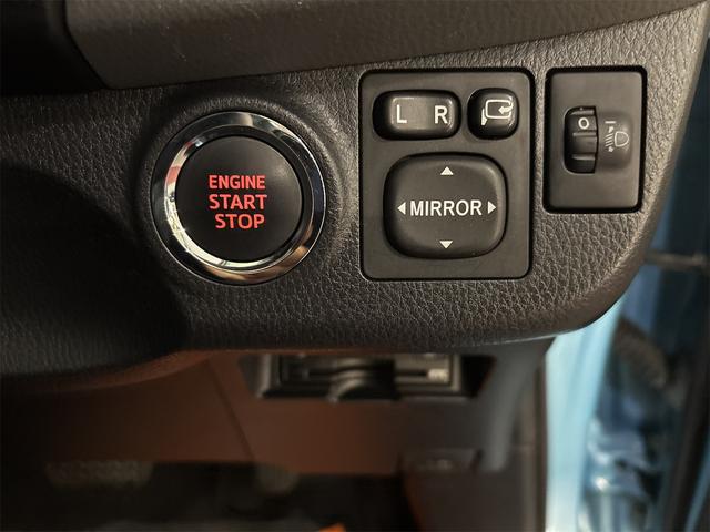 ヴィッツ Ｆ　４ＷＤ　ＥＴＣ　バックカメラ　ナビ　ＴＶ　スマートキー　電動格納ミラー　ＣＶＴ　衝突安全ボディ　ＡＢＳ　ＥＳＣ　ＣＤ　エアコン（13枚目）