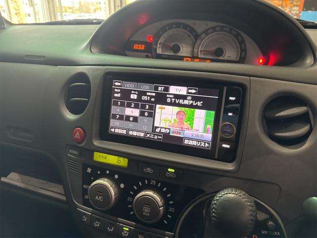 シエンタ ＤＩＣＥ－Ｇ　４ＷＤ　ＥＴＣ　バックカメラ　ナビ　ＴＶ　両側電動スライドドア　ＨＩＤ　キーレスエントリー　電動格納ミラー　後席モニター　ＡＴ　ＵＳＢ　Ｂｌｕｅｔｏｏｔｈ　衝突安全ボディ　ＡＢＳ　エアコン（5枚目）