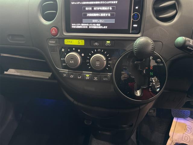 シエンタ ＤＩＣＥ－Ｇ　４ＷＤ　ＥＴＣ　バックカメラ　ナビ　ＴＶ　両側電動スライドドア　ＨＩＤ　キーレスエントリー　電動格納ミラー　後席モニター　ＡＴ　ＵＳＢ　Ｂｌｕｅｔｏｏｔｈ　衝突安全ボディ　ＡＢＳ　エアコン（6枚目）