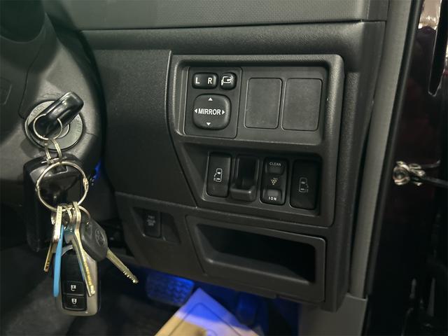 シエンタ ＤＩＣＥ－Ｇ　４ＷＤ　ＥＴＣ　バックカメラ　ナビ　ＴＶ　両側電動スライドドア　ＨＩＤ　キーレスエントリー　電動格納ミラー　後席モニター　ＡＴ　ＵＳＢ　Ｂｌｕｅｔｏｏｔｈ　衝突安全ボディ　ＡＢＳ　エアコン（8枚目）