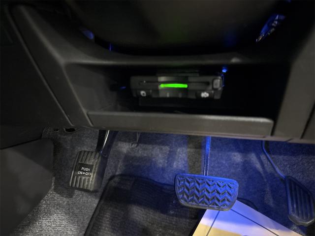 シエンタ ＤＩＣＥ－Ｇ　４ＷＤ　ＥＴＣ　バックカメラ　ナビ　ＴＶ　両側電動スライドドア　ＨＩＤ　キーレスエントリー　電動格納ミラー　後席モニター　ＡＴ　ＵＳＢ　Ｂｌｕｅｔｏｏｔｈ　衝突安全ボディ　ＡＢＳ　エアコン（10枚目）