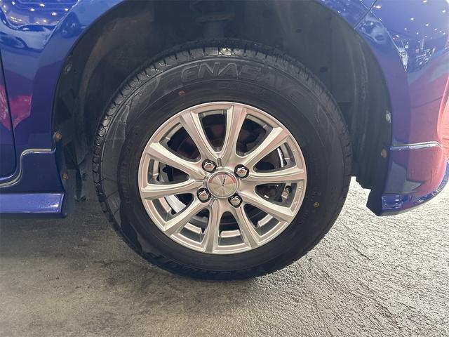 パッソ 1.0X Lパッケージ・キリリ 4WD アルミホイール HID スマートキー 電動格納ミラー CVT 盗難防止システム 衝突安全ボディ ベンチシート ABS ESC CD USB ミュージックプレイヤー接続可 エアコン(20枚目)