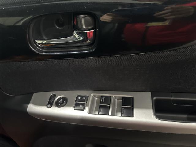 N-BOXカスタム G・ターボLパッケージ 4WD ETC バックカメラ 両側電動スライドドア ナビ TV オートクルーズコントロール HID スマートキー アイドリングストップ 電動格納ミラー シートヒーター ベンチシート CVT(12枚目)