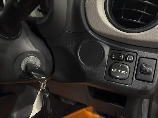 ヴィッツ F 4WD ナビ TV アルミホイール キーレスエントリー 電動格納ミラー CVT 衝突安全ボディ ABS CD DVD再生 Bluetooth エアコン パワーステアリング パワーウィンドウ(7枚目)