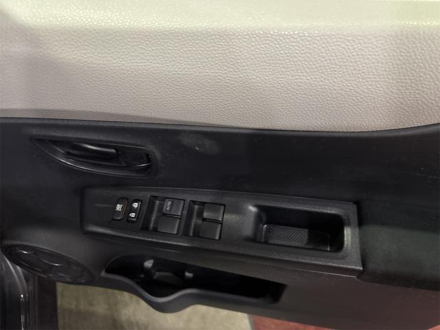 ヴィッツ F 4WD ナビ TV アルミホイール キーレスエントリー 電動格納ミラー CVT 衝突安全ボディ ABS CD DVD再生 Bluetooth エアコン パワーステアリング パワーウィンドウ(9枚目)