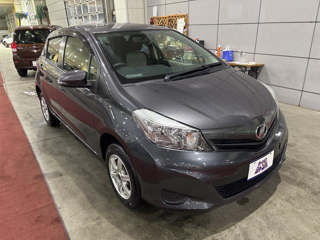 ヴィッツ F 4WD ナビ TV アルミホイール キーレスエントリー 電動格納ミラー CVT 衝突安全ボディ ABS CD DVD再生 Bluetooth エアコン パワーステアリング パワーウィンドウ(13枚目)