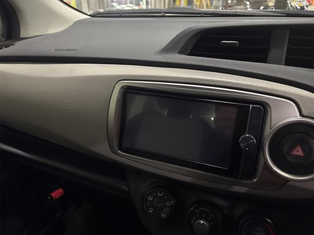 ヴィッツ F 4WD ナビ TV アルミホイール キーレスエントリー 電動格納ミラー CVT 衝突安全ボディ ABS CD DVD再生 Bluetooth エアコン パワーステアリング パワーウィンドウ(21枚目)