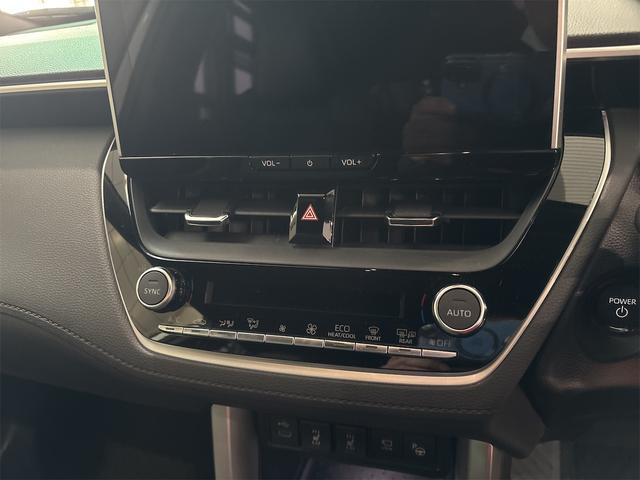 カローラクロス ハイブリッド Z 4WD 全周囲カメラ クリアランスソナー オートクルーズコントロール レーンアシスト パワーシート パークアシスト 衝突被害軽減システム TV オートマチックハイビーム オートライト(11枚目)