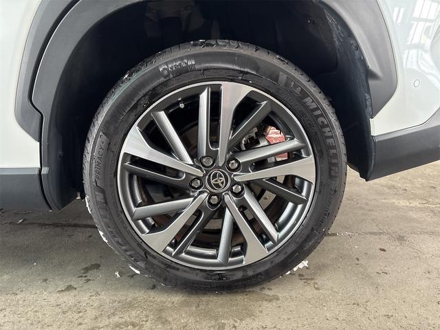 カローラクロス ハイブリッド Z 4WD 全周囲カメラ クリアランスソナー オートクルーズコントロール レーンアシスト パワーシート パークアシスト 衝突被害軽減システム TV オートマチックハイビーム オートライト(20枚目)