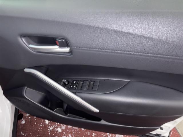 カローラクロス ハイブリッド Z 4WD 全周囲カメラ クリアランスソナー オートクルーズコントロール レーンアシスト パワーシート パークアシスト 衝突被害軽減システム TV オートマチックハイビーム オートライト(27枚目)