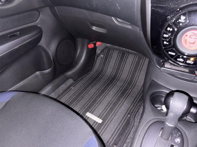 ノート Ｘ　ＦＯＵＲ　ブラックアロー　４ＷＤ　全周囲カメラ　ナビ　ＴＶ　クリアランスソナー　レーンアシスト　衝突被害軽減システム　アルミホイール　スマートキー　電動格納ミラー　ＣＶＴ　盗難防止システム　衝突安全ボディ　ＡＢＳ　ＥＳＣ　ＣＤ（22枚目）