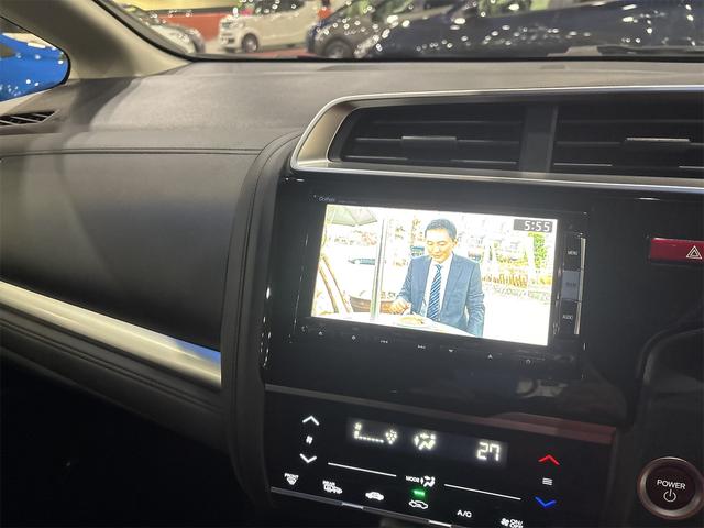 フィットハイブリッド Ｆパッケージ　４ＷＤ　ハイブリッド　バックカメラ　ＴＶ　オートクルーズコントロール　オートライト　スマートキー　アイドリングストップ　電動格納ミラー　ＡＴ　盗難防止システム　衝突安全ボディ　ＣＤ　ＤＶＤ再生　ＵＳＢ（25枚目）