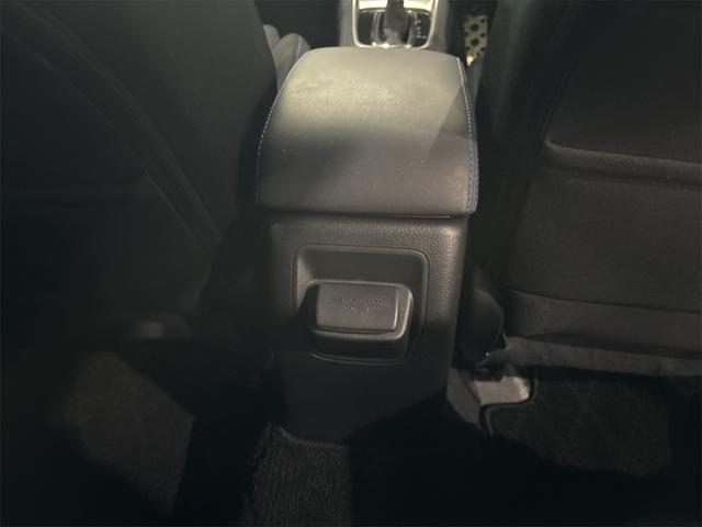 レヴォーグ １．６ＧＴ－Ｓアイサイト　４ＷＤ　ドライブレコーダー　ＥＴＣ　バックカメラ　サイドカメラ　ナビ　ＴＶ　オートクルーズコントロール　レーンアシスト　衝突被害軽減システム　アルミホイール　ＬＥＤヘッドランプ　パワーシート（26枚目）