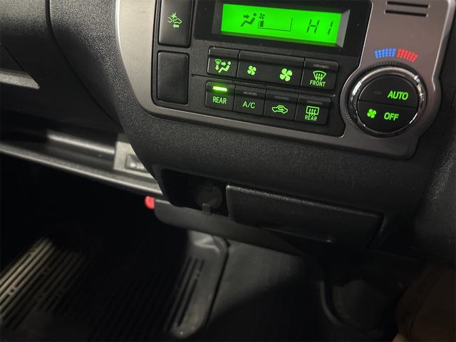 ハイエースバン ロングスーパーＧＬ　４ＷＤ　ドライブレコーダー　バックカメラ　ナビ　ＴＶ　レーンアシスト　衝突被害軽減システム　両側スライドドア　オートマチックハイビーム　アルミホイール　電動格納ミラー　ＡＴ　１００Ｖ電源　ＡＢＳ（7枚目）