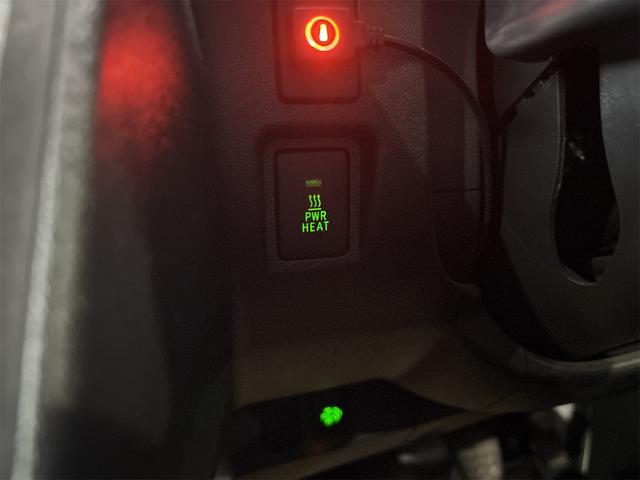 ハイエースバン ロングスーパーＧＬ　４ＷＤ　ドライブレコーダー　バックカメラ　ナビ　ＴＶ　レーンアシスト　衝突被害軽減システム　両側スライドドア　オートマチックハイビーム　アルミホイール　電動格納ミラー　ＡＴ　１００Ｖ電源　ＡＢＳ（9枚目）