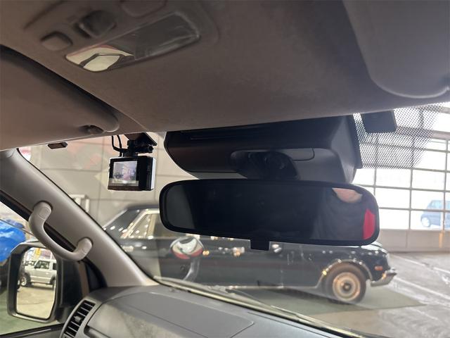 ハイエースバン ロングスーパーＧＬ　４ＷＤ　ドライブレコーダー　バックカメラ　ナビ　ＴＶ　レーンアシスト　衝突被害軽減システム　両側スライドドア　オートマチックハイビーム　アルミホイール　電動格納ミラー　ＡＴ　１００Ｖ電源　ＡＢＳ（12枚目）