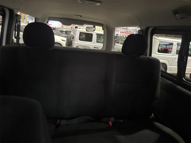 ハイエースバン ロングスーパーＧＬ　４ＷＤ　ドライブレコーダー　バックカメラ　ナビ　ＴＶ　レーンアシスト　衝突被害軽減システム　両側スライドドア　オートマチックハイビーム　アルミホイール　電動格納ミラー　ＡＴ　１００Ｖ電源　ＡＢＳ（26枚目）