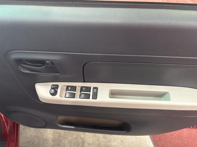 �p���[�E�B���h�E�̃X�C�b�`�ł���B�^�]�Ȃɋ��Ȃ��瑋���J���߂̃R���g���[���ł��܂���B