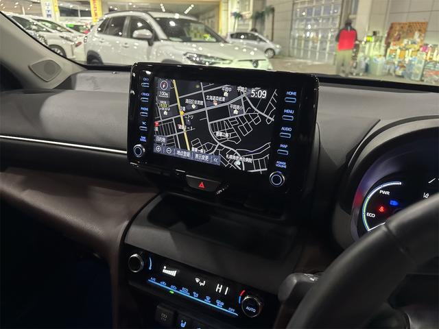 ヤリスクロス ハイブリッドＺ　４ＷＤ　ドライブレコーダー　ＥＴＣ　全周囲カメラ　クリアランスソナー　オートクルーズコントロール　レーンアシスト　パワーシート　衝突被害軽減システム　ナビ　オートマチックハイビーム　ＬＥＤヘッドランプ（22枚目）