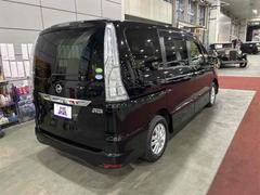 お車の知識がなくても大丈夫です！皆様のご来店をスタッフ一同、心よりお待ちしております。 5