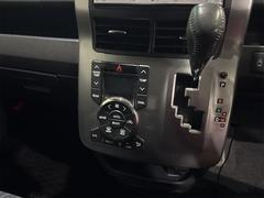 必ず使用するシフトレバー。確りと確認したいですね。 6
