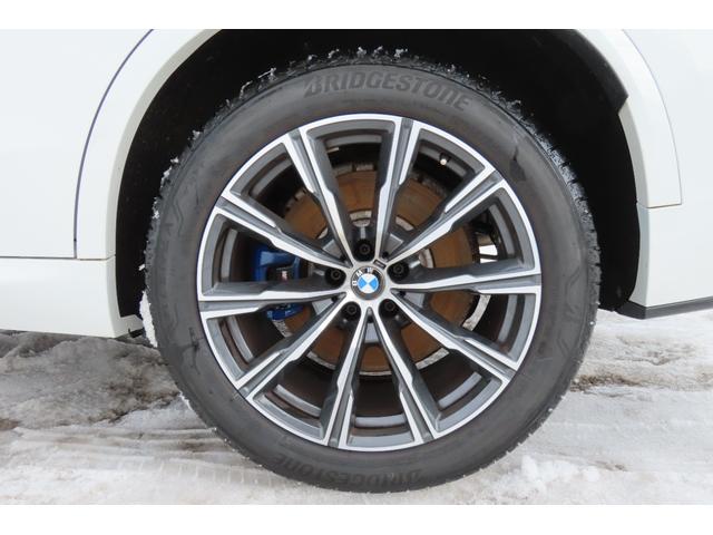 ｘＤｒｉｖｅ　３５ｄ　Ｍスポーツ　ワンオーナー　４ＷＤ　純正ＨＤＤナビ　ＡＣＣ　コンフォートアクセス　電動テールゲート　ＬＥＤヘッドライト　ジェスチャーコントロール　ヘッドアップディスプレイ　全方位カメラ　純正ＡＷ２０インチホイール(13枚目)