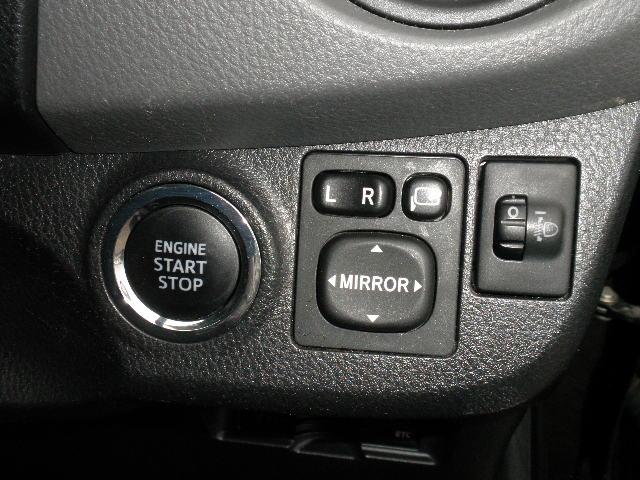 ヴィッツ Ｆ　４ＷＤ・ＦＡＴ・Ｗエアバック・（2枚目）