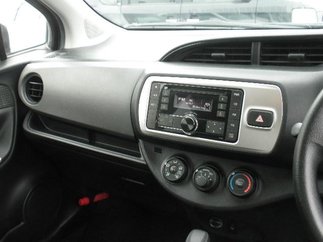 ヴィッツ Ｆ　４ＷＤ・ＦＡＴ・Ｗエアバック・（24枚目）