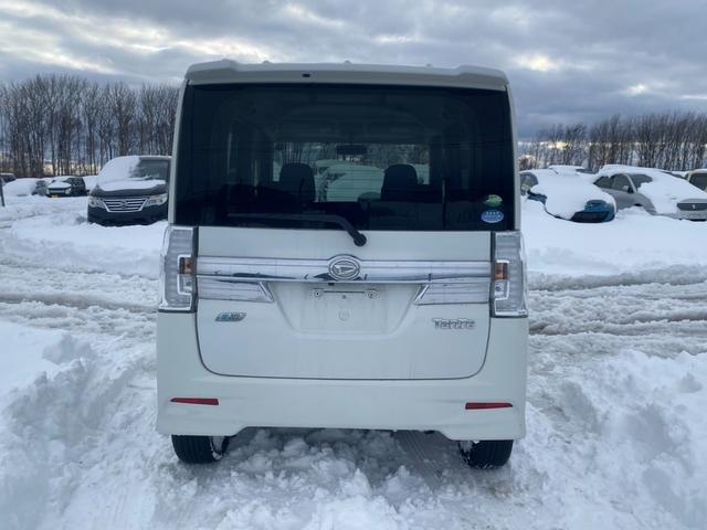 タント カスタムＲＳ　４ＷＤ・ターボ・ナビ・バックカメラ・両側パワースライドドア（3枚目）