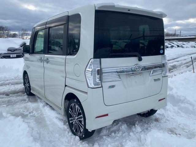 タント カスタムＲＳ　４ＷＤ・ターボ・ナビ・バックカメラ・両側パワースライドドア（11枚目）