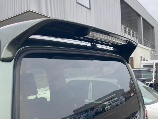 ジムニー ランドベンチャー　４ＷＤ・ＭＴ　５速マニュアル・社外ナビ・バックカメラ（4枚目）