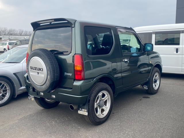 ジムニー ランドベンチャー　４ＷＤ・ＭＴ　５速マニュアル・社外ナビ・バックカメラ（6枚目）