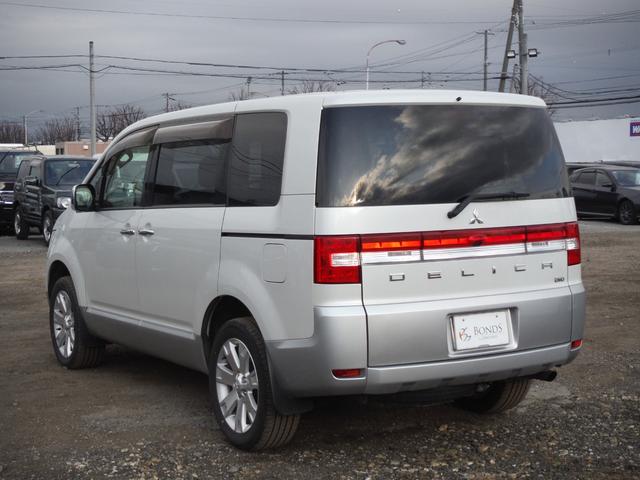 デリカＤ：５ Ｄ　プレミアム　両側パワースライドドア・ディーゼルターボ・４ＷＤ（12枚目）