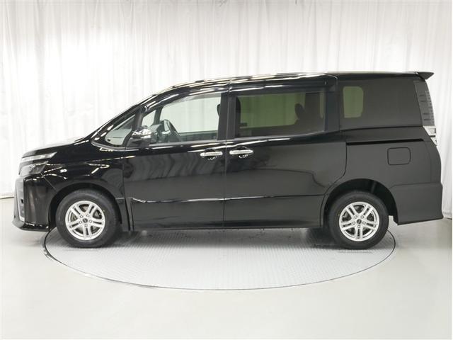 ヴォクシー ZS 煌III 4WD フルセグ メモリーナビ DVD再生 ミュージックプレイヤー接続可 バックカメラ 衝突被害軽減システム ETC 両側電動スライド LEDヘッドランプ ウオークスルー 乗車定員7人 3列シート(2枚目)