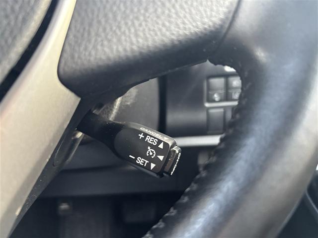 ヴォクシー ＺＳ　煌ＩＩＩ　４ＷＤ　フルセグ　メモリーナビ　ＤＶＤ再生　ミュージックプレイヤー接続可　バックカメラ　衝突被害軽減システム　両側電動スライド　ＬＥＤヘッドランプ　ウオークスルー　乗車定員７人　３列シート　記録簿（15枚目）